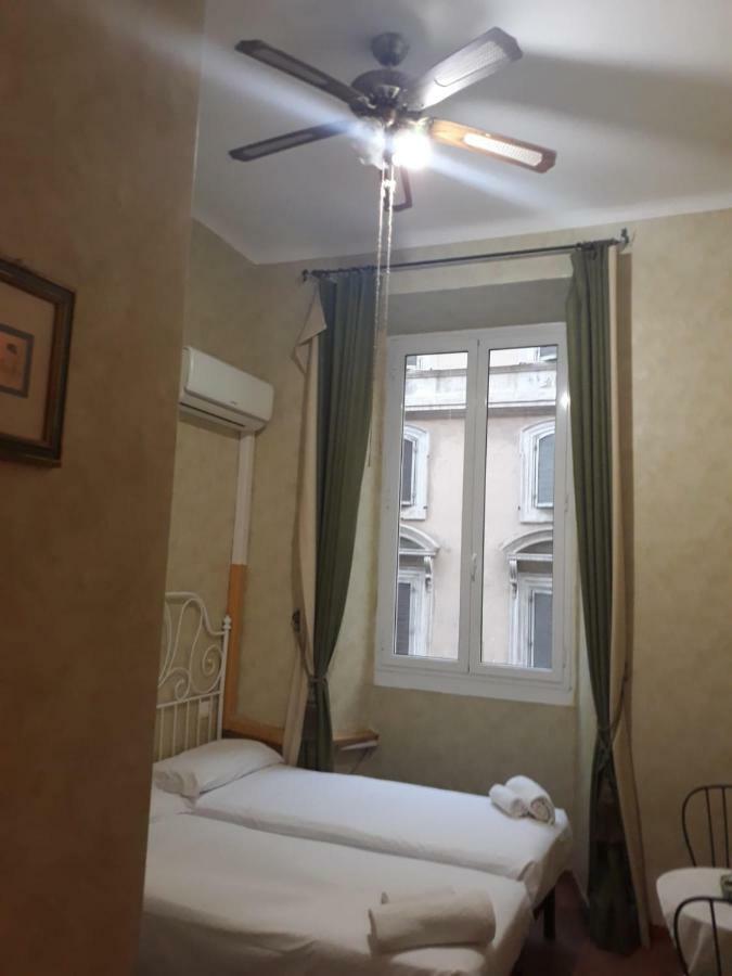 רומא Renting Rooms מראה חיצוני תמונה