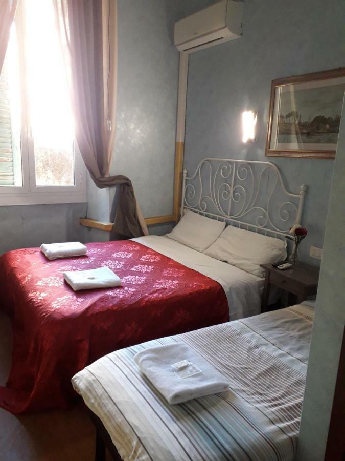 רומא Renting Rooms מראה חיצוני תמונה