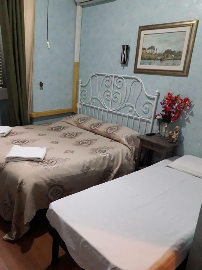 רומא Renting Rooms מראה חיצוני תמונה