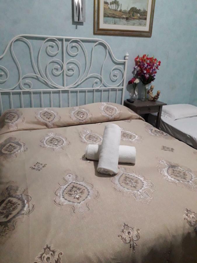 רומא Renting Rooms מראה חיצוני תמונה