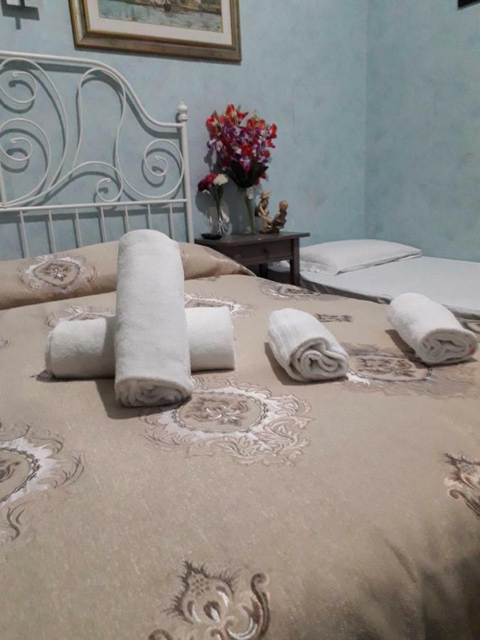 רומא Renting Rooms מראה חיצוני תמונה