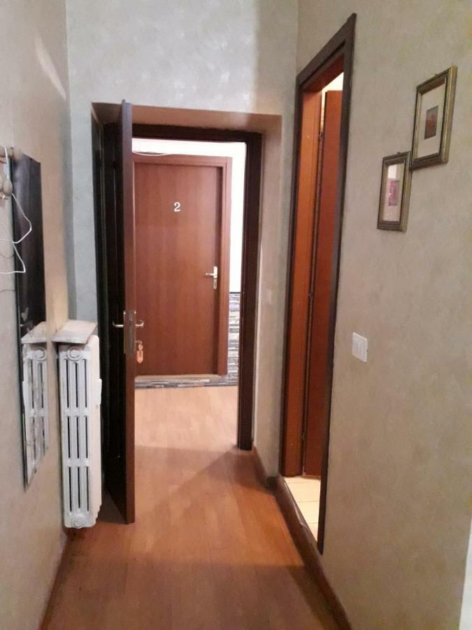 רומא Renting Rooms מראה חיצוני תמונה